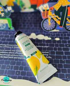 Mango hand balm. Unboxing and review of The Body Shop wishes & wonders advent calendar 2023